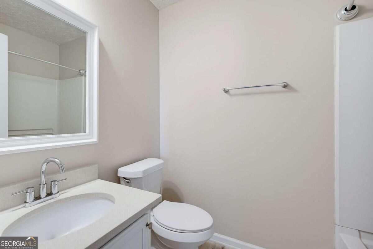 5570 Downs Way Property Photo 14