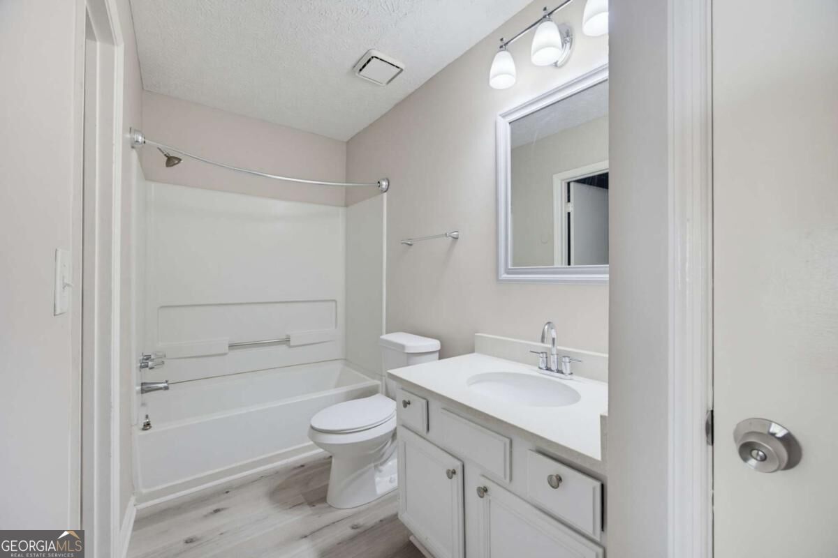5570 Downs Way Property Photo 18