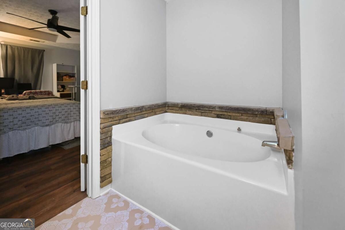 36 Waterview Drive Property Photo 15