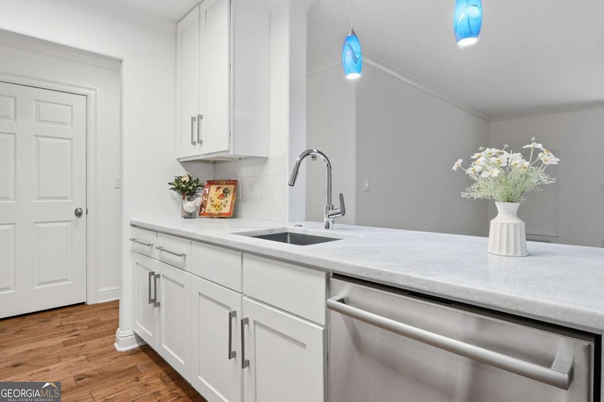 300 Johnson Ferry Road Ne # A115 Property Photo 9