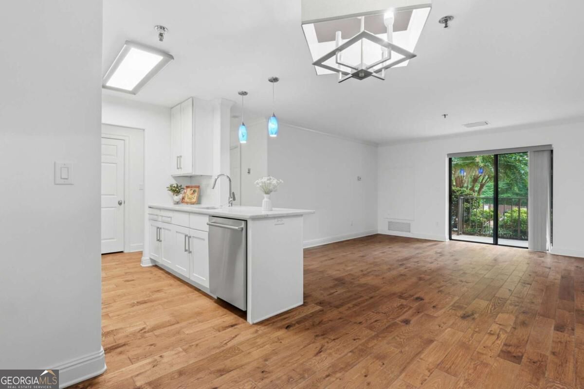 300 Johnson Ferry Road Ne # A115 Property Photo 12
