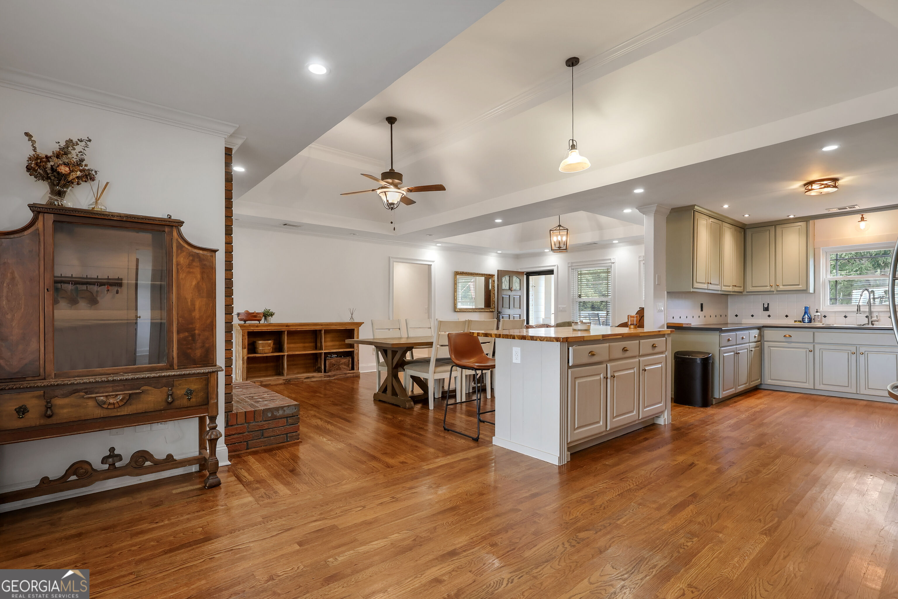 3112 Highway 81 E Property Photo 4