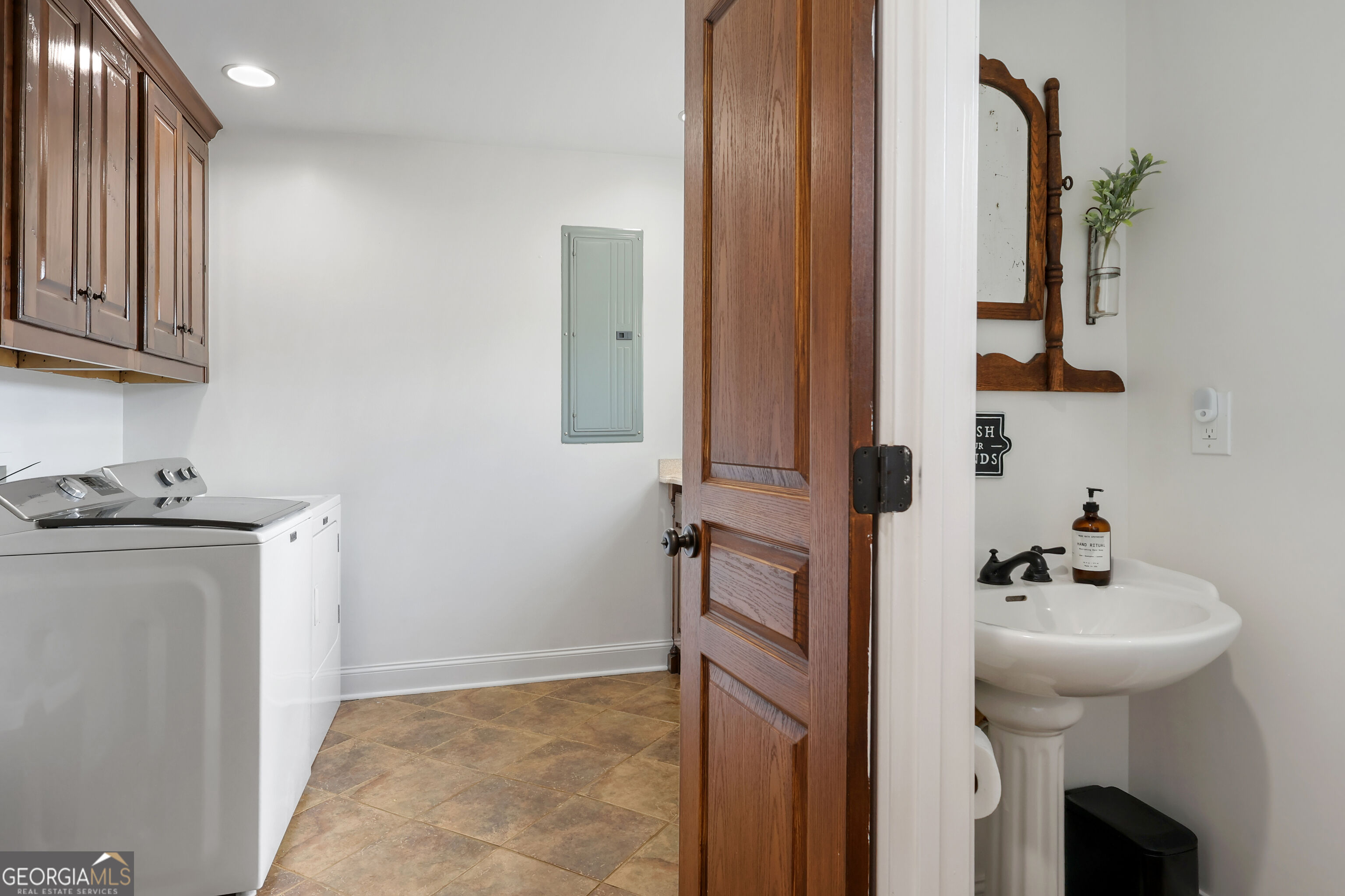 3112 Highway 81 E Property Photo 23