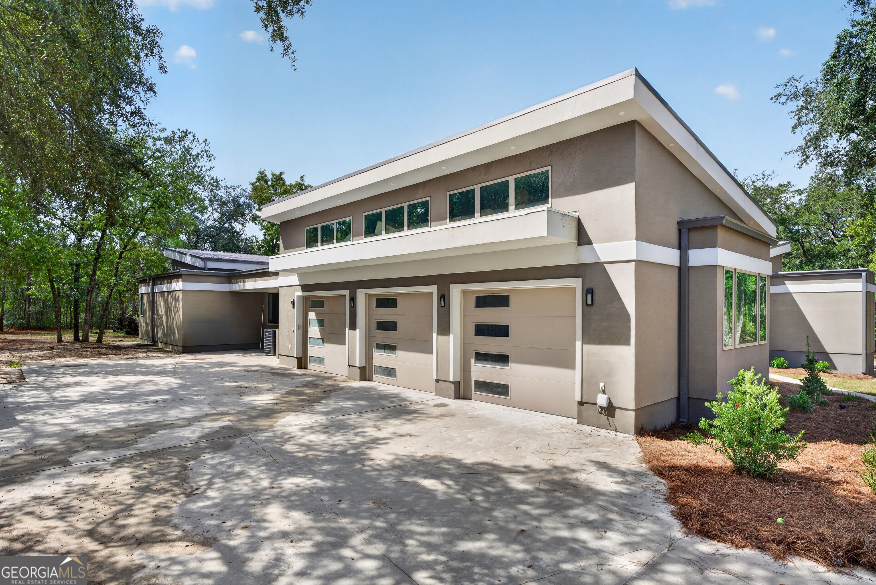 6310 River Chase Drive Property Photo 4