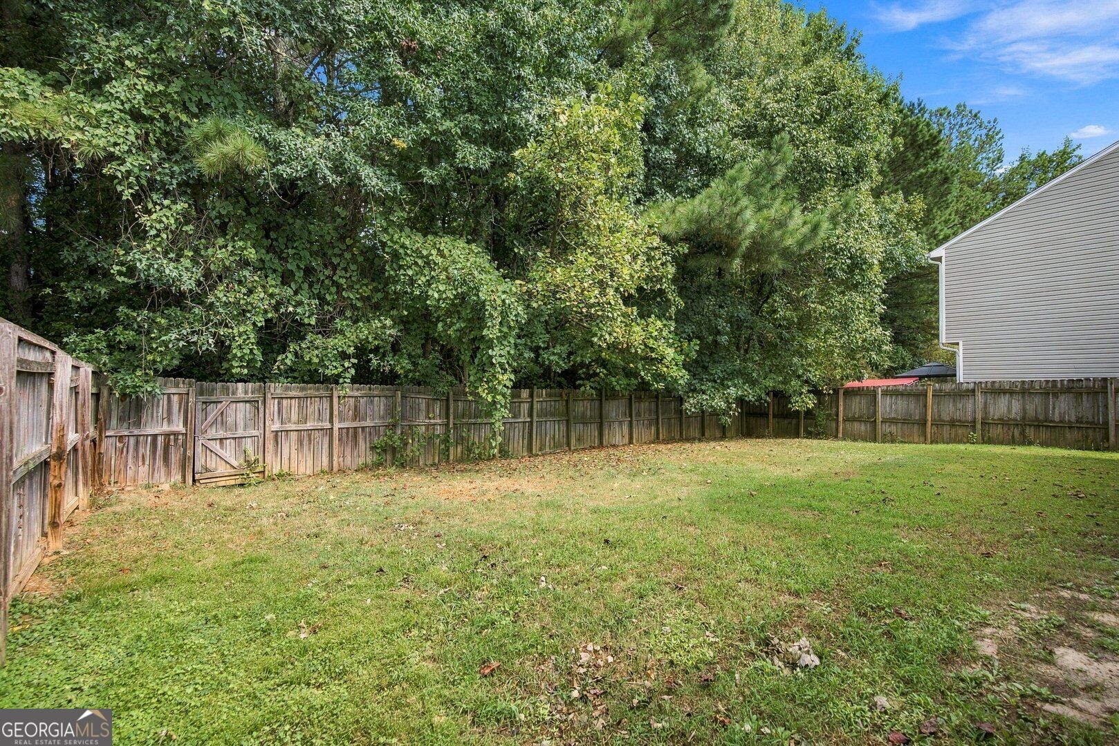 108 Oleander Way Property Photo 4