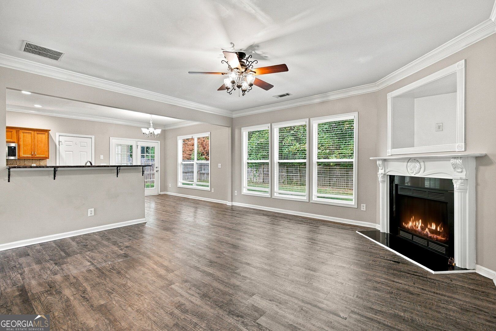 108 Oleander Way Property Photo 8