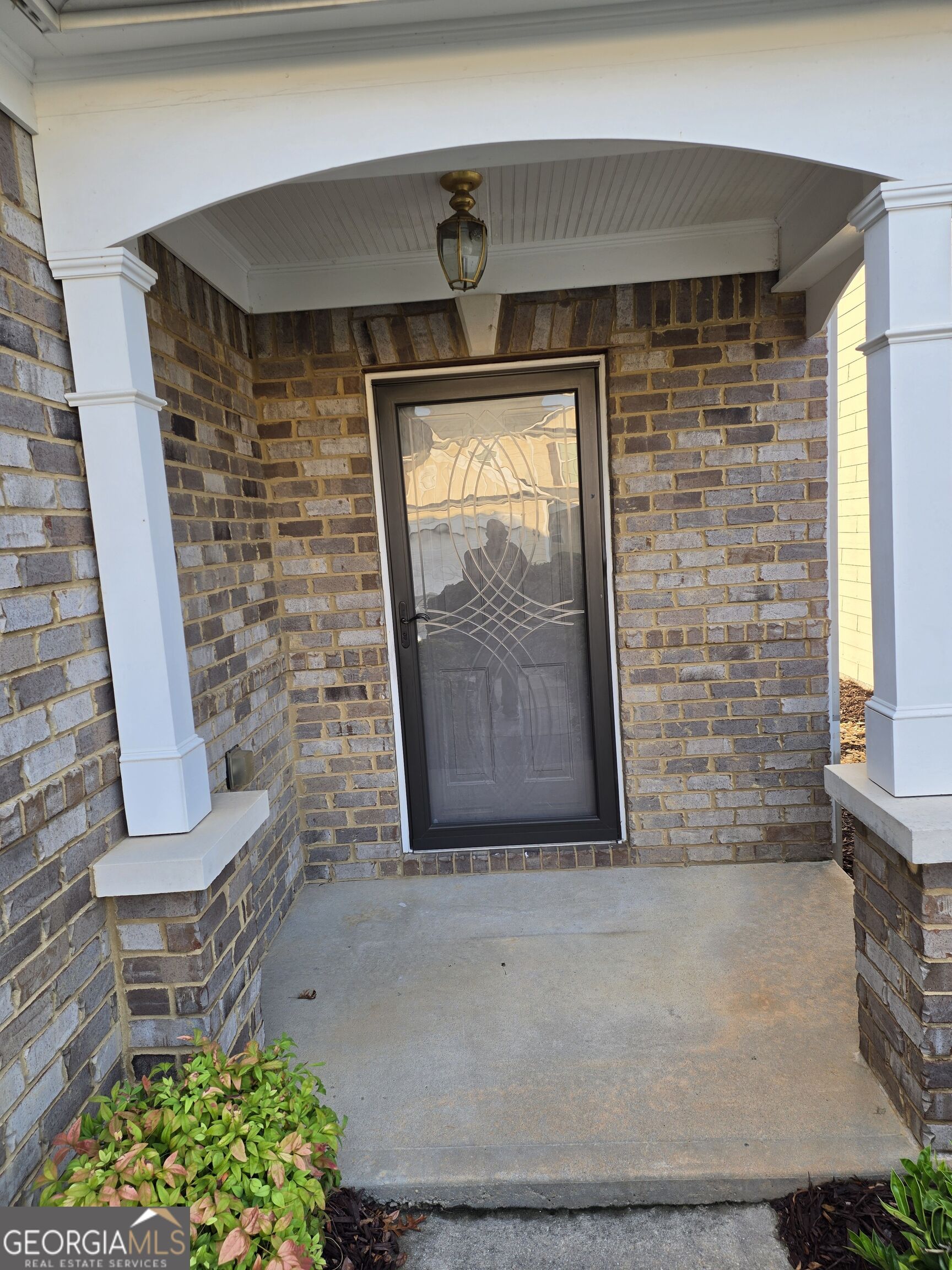 2432 Black Forest Drive Property Photo 2
