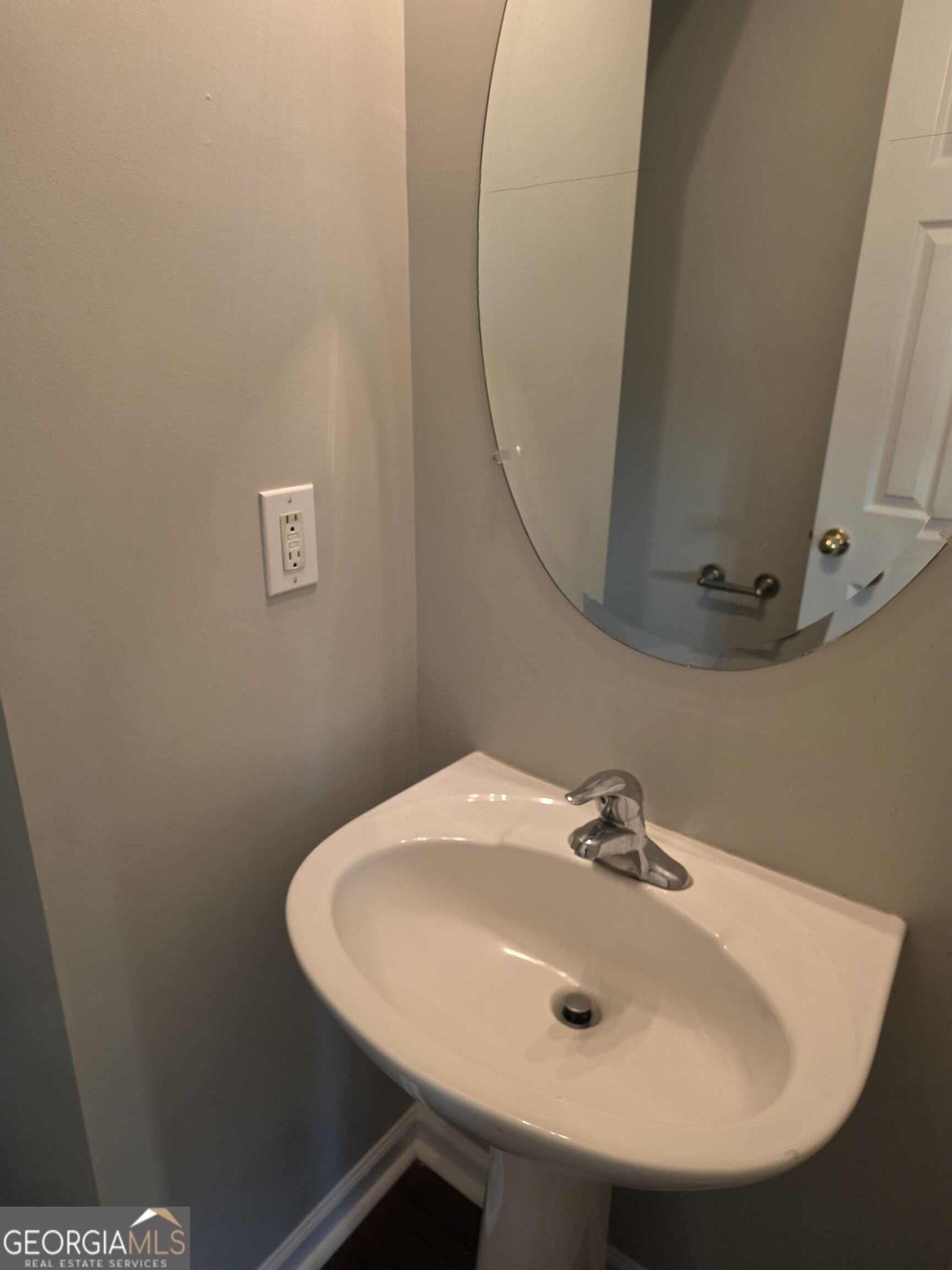 2432 Black Forest Drive Property Photo 12