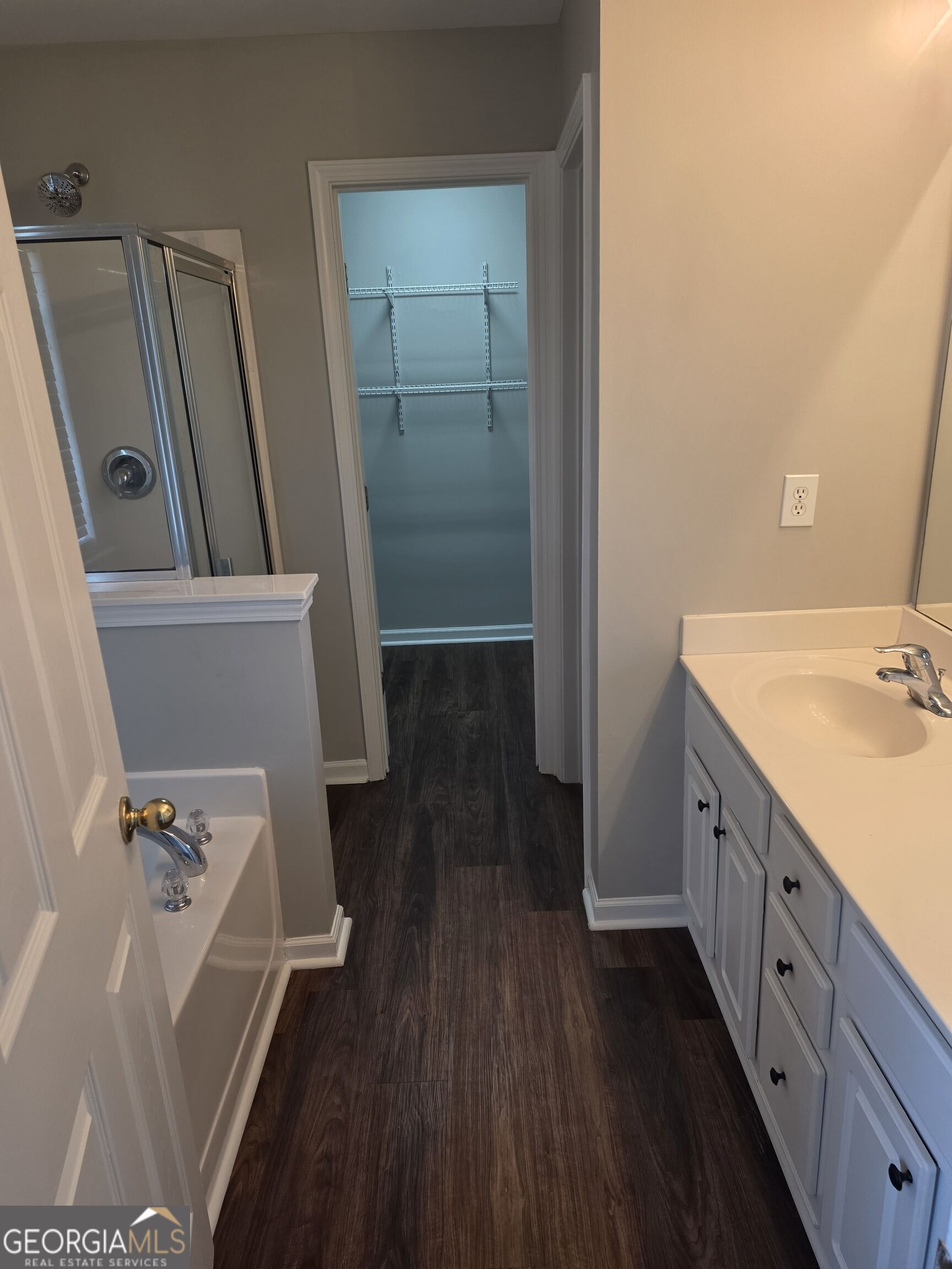2432 Black Forest Drive Property Photo 29