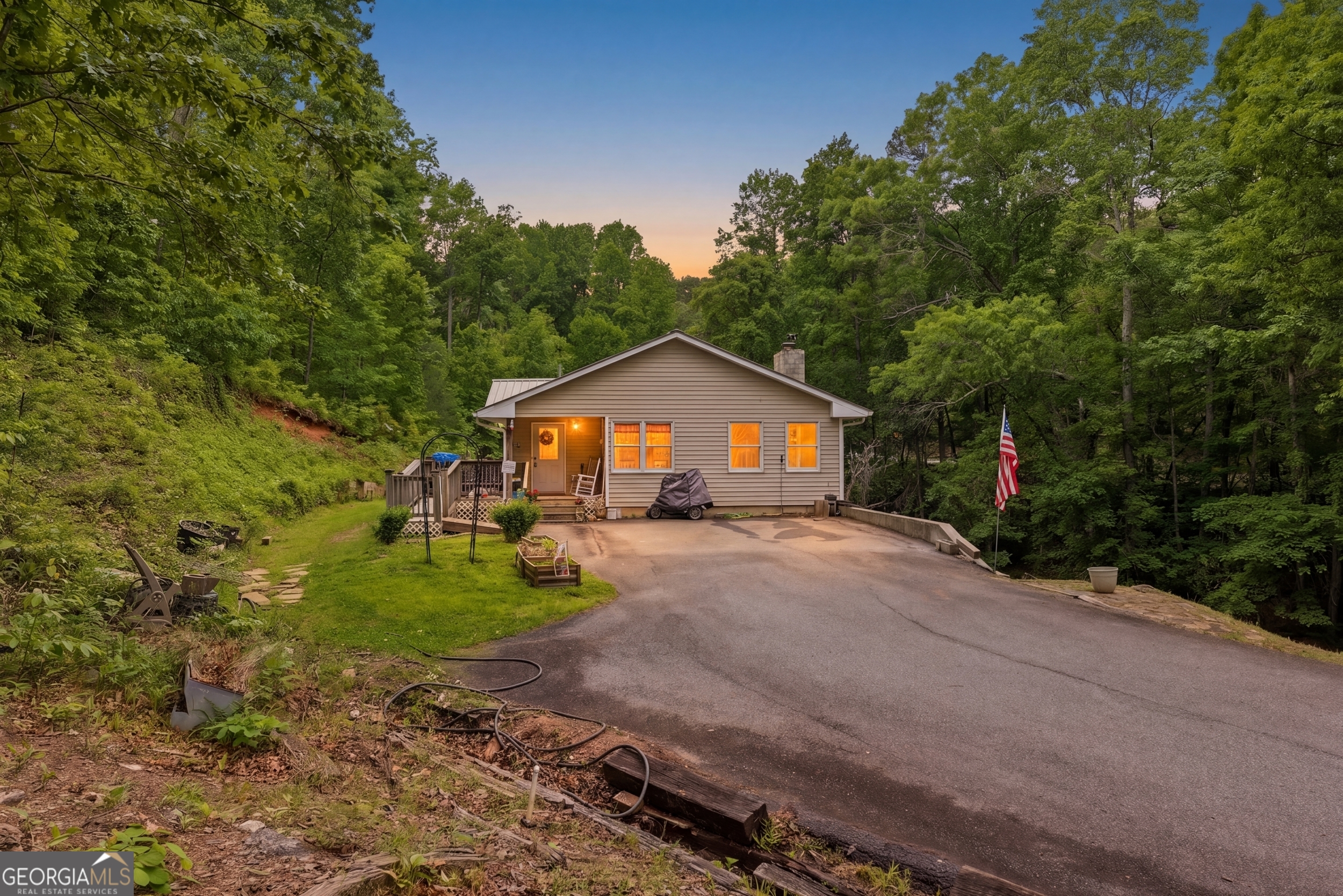 169 N Pinecrest Road Property Photo 4