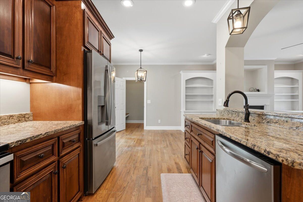 360 Ivystone Drive Property Photo 4