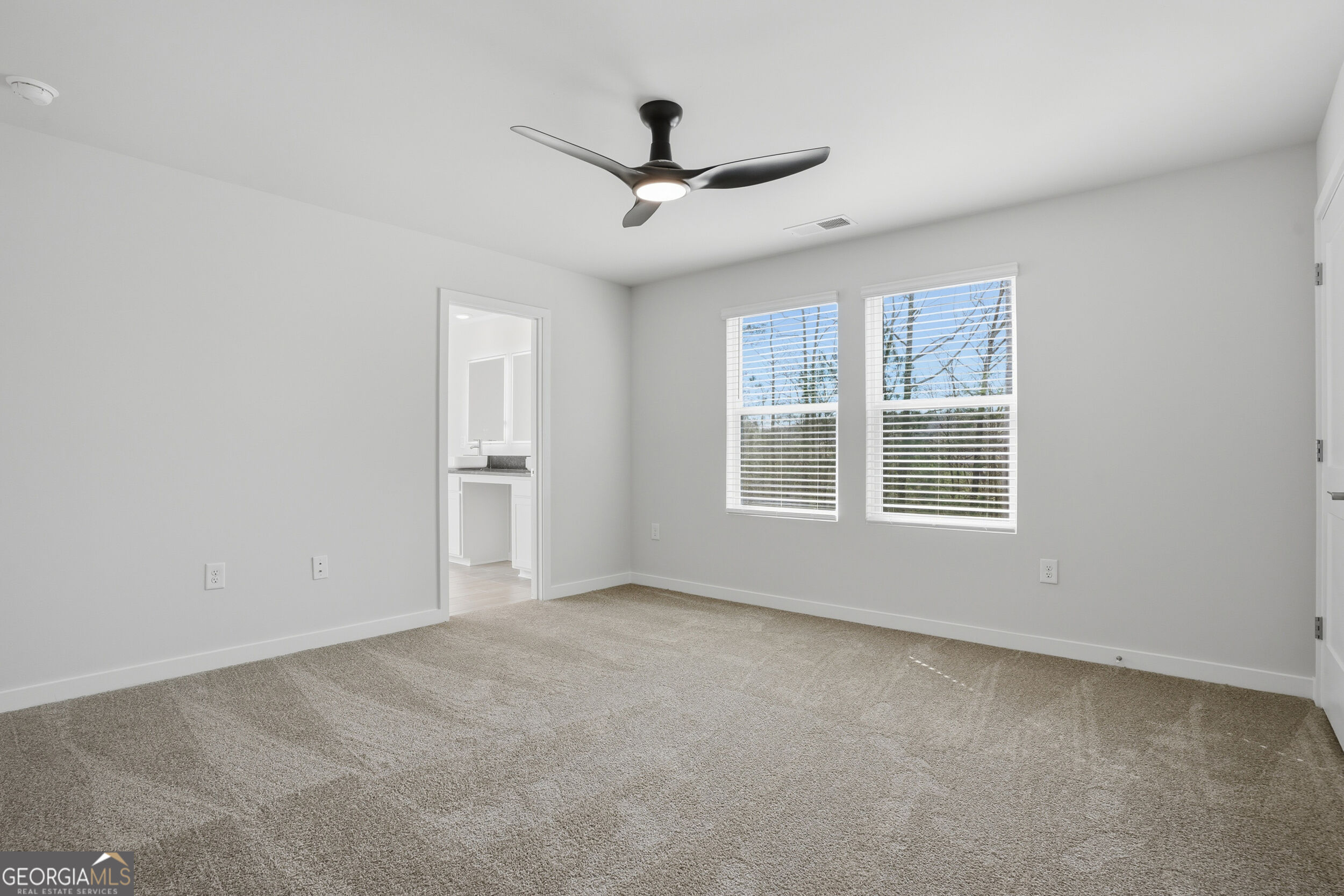 302 Glenhaven Drive Property Photo 9