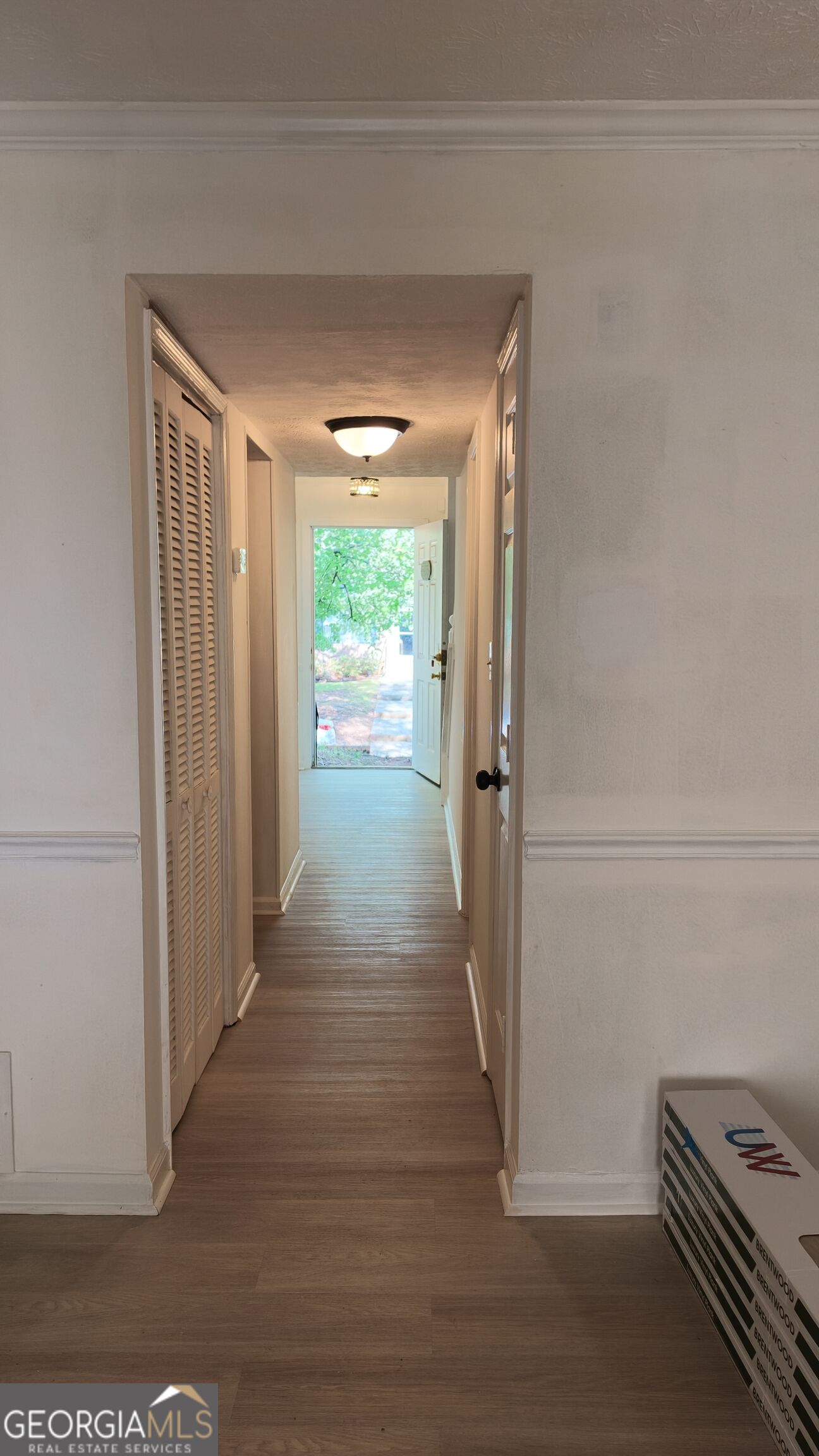 5475 Park Place S Property Photo 3