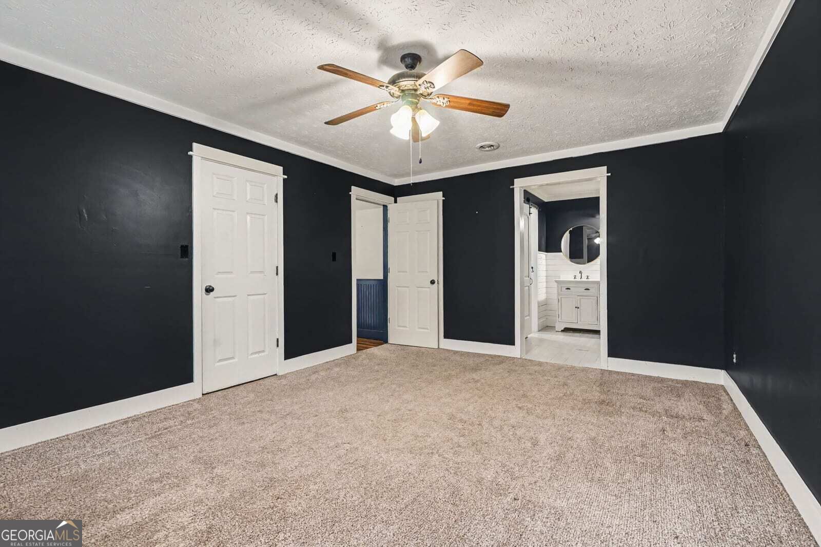 233 Elm Street Property Photo 17