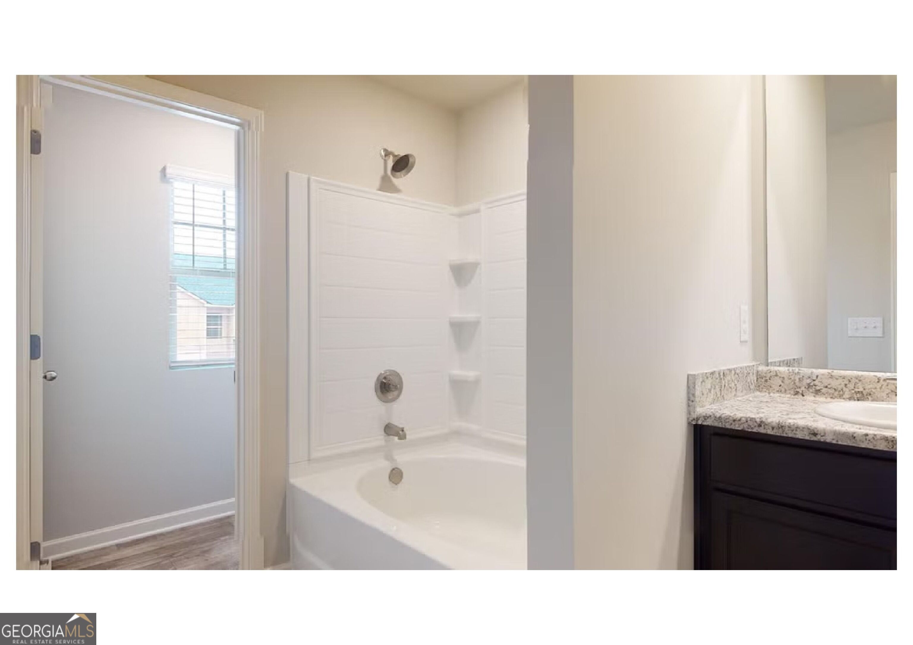 502 Headwater Court Property Photo 9