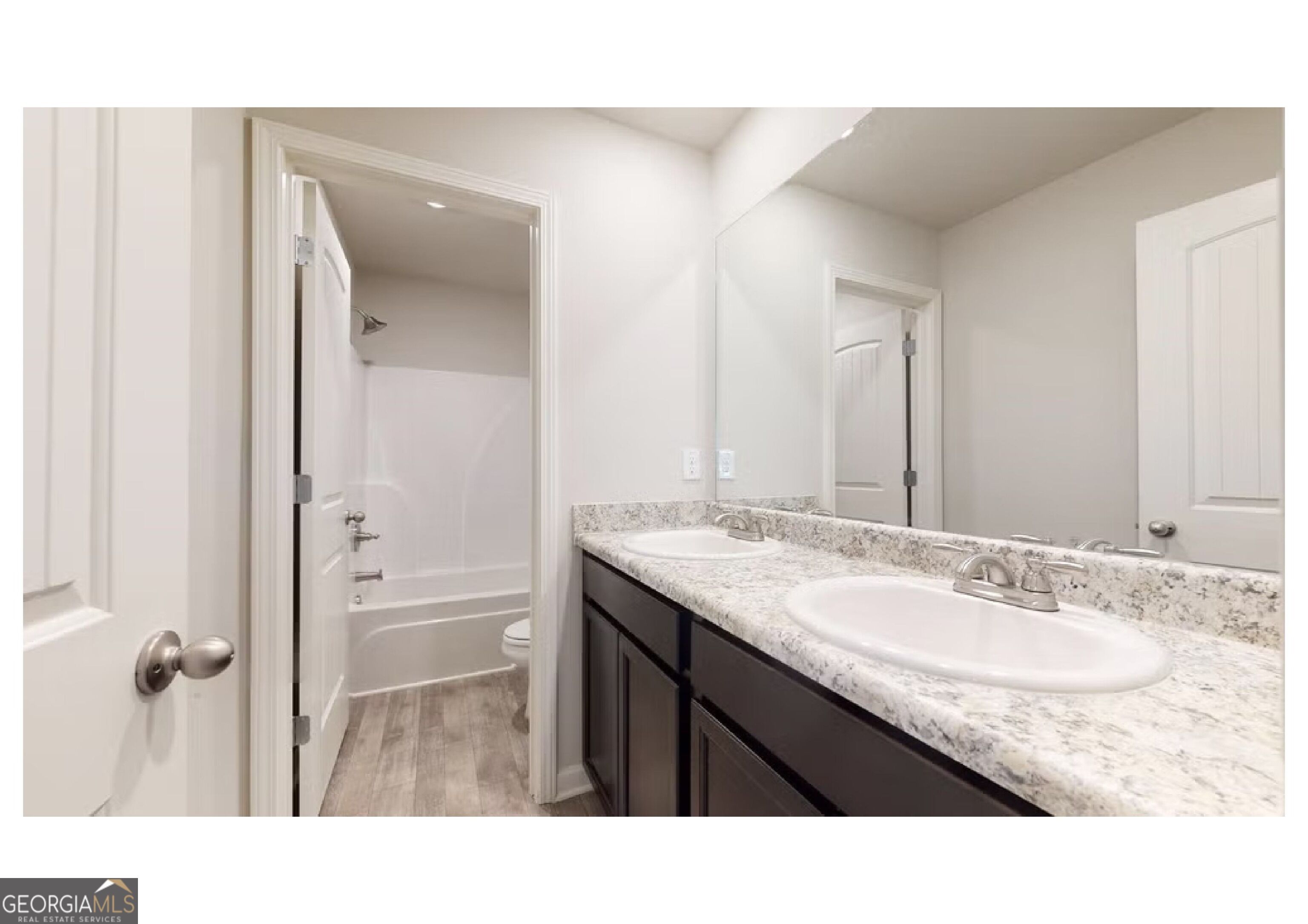 502 Headwater Court Property Photo 11