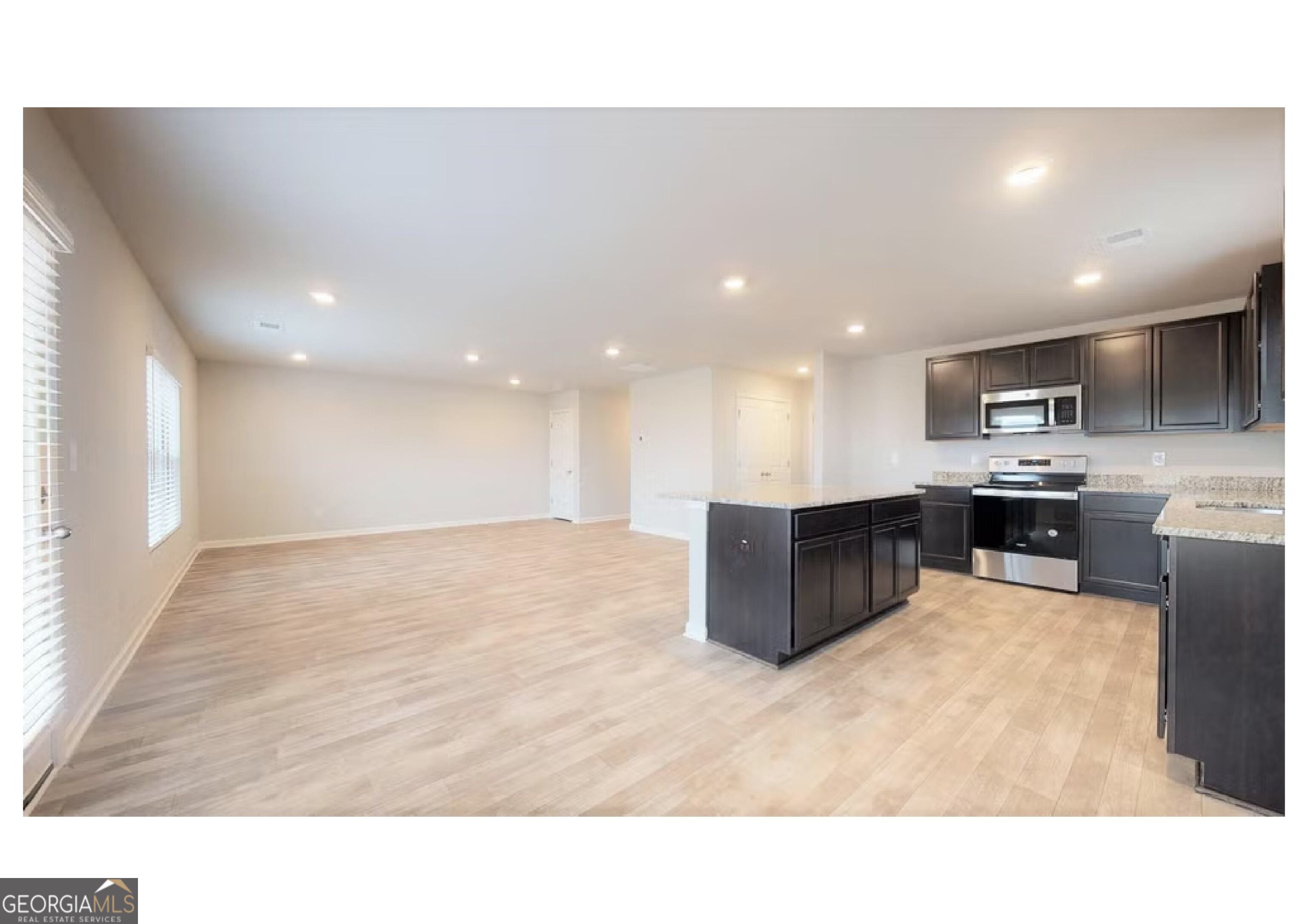 502 Headwater Court Property Photo 15