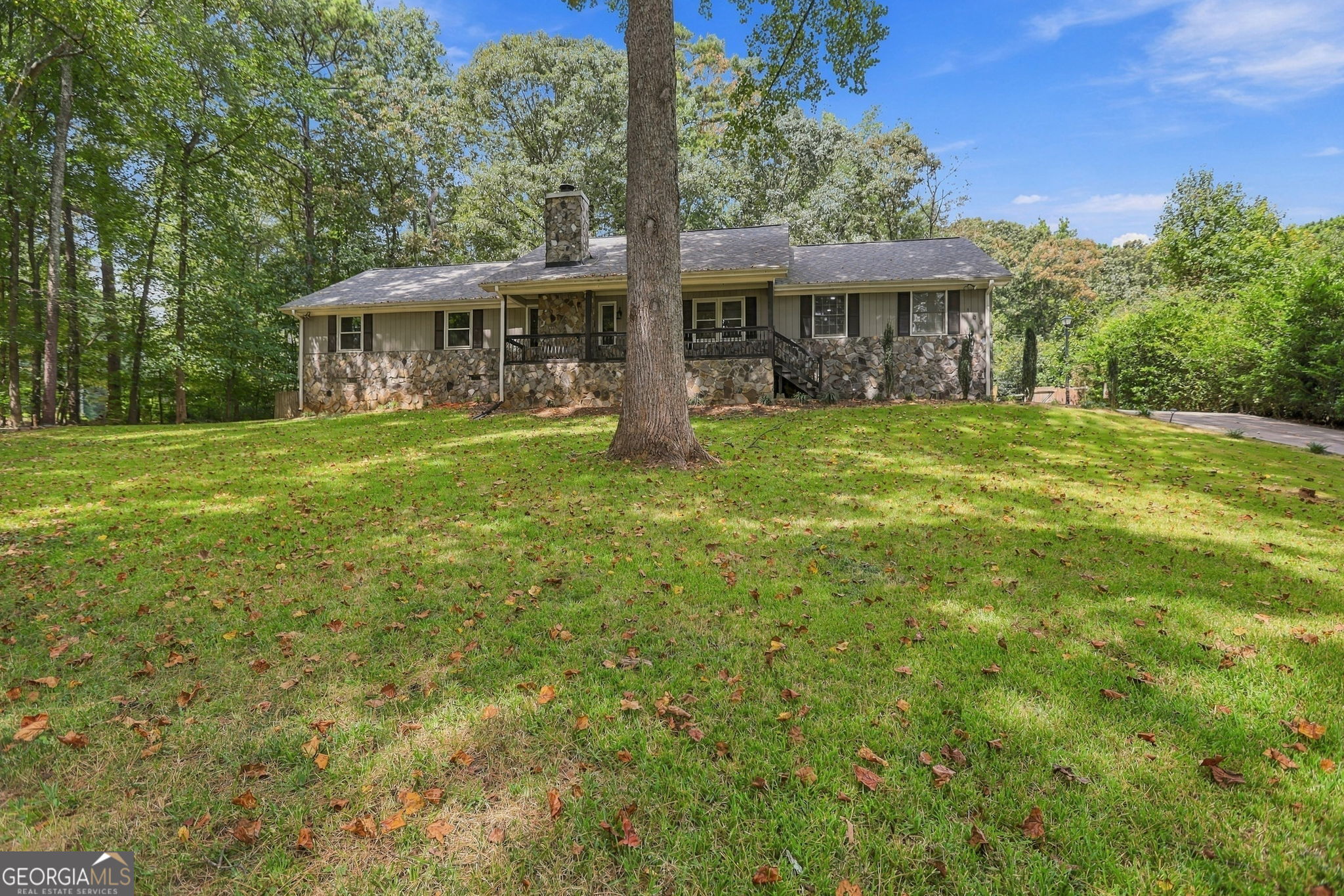 100 Deer Forest Trail Property Photo 1