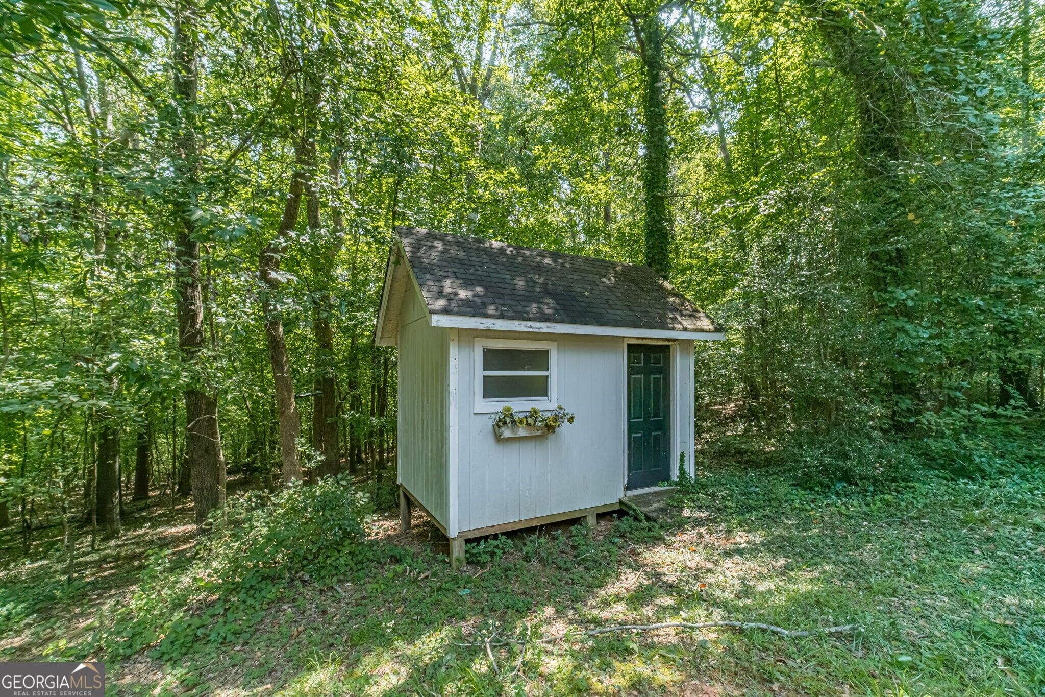 815 Sterling Place Property Photo 39