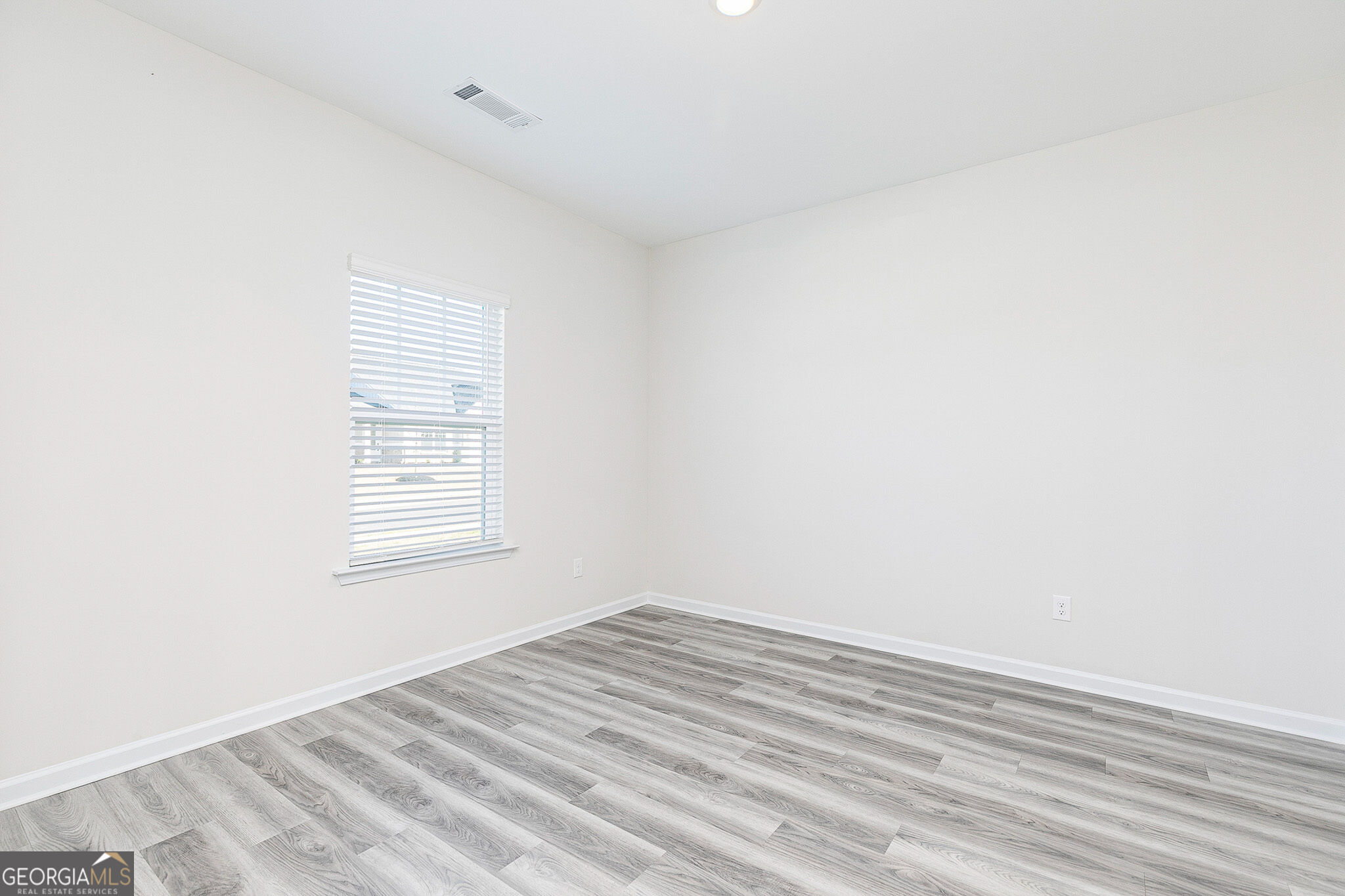 326 Bluegill Drive Property Photo 5