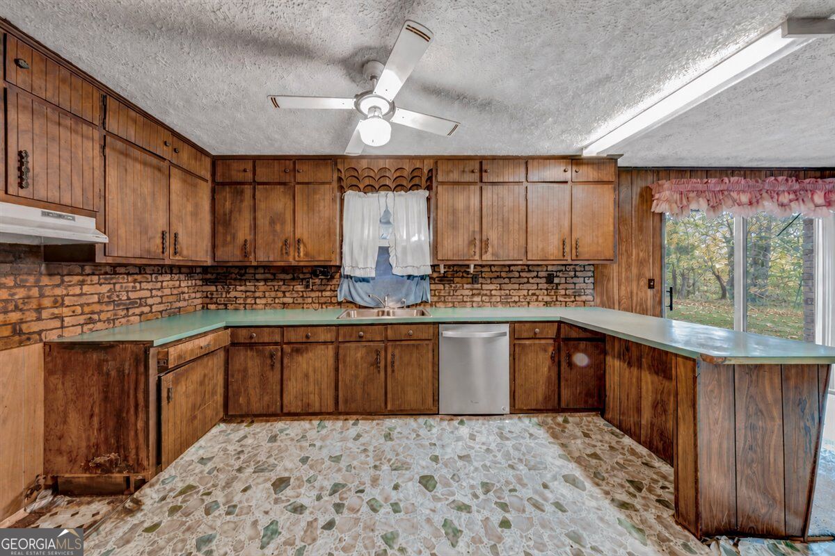 2380 Keys Ferry Road Property Photo 12