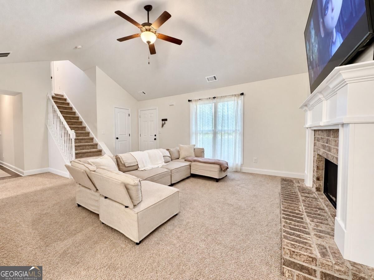 115 Brookside Court Property Photo 3