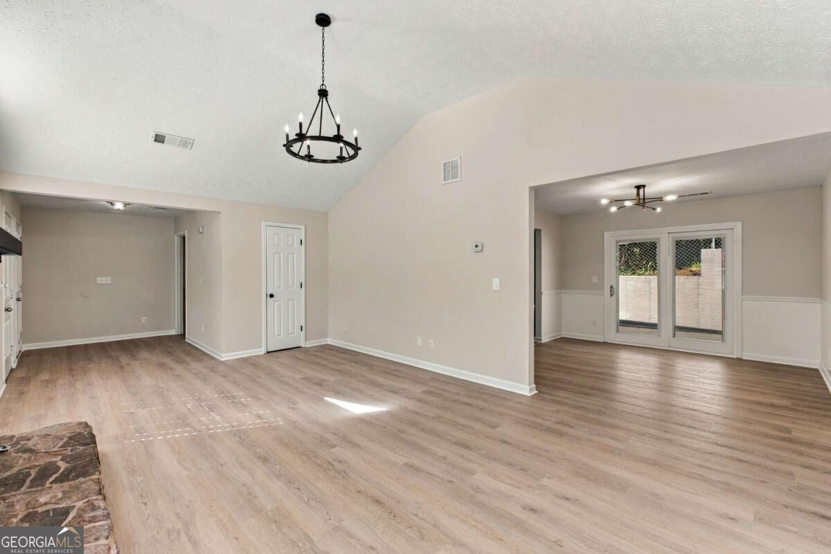 3900 Maple Wood Trail Property Photo 11