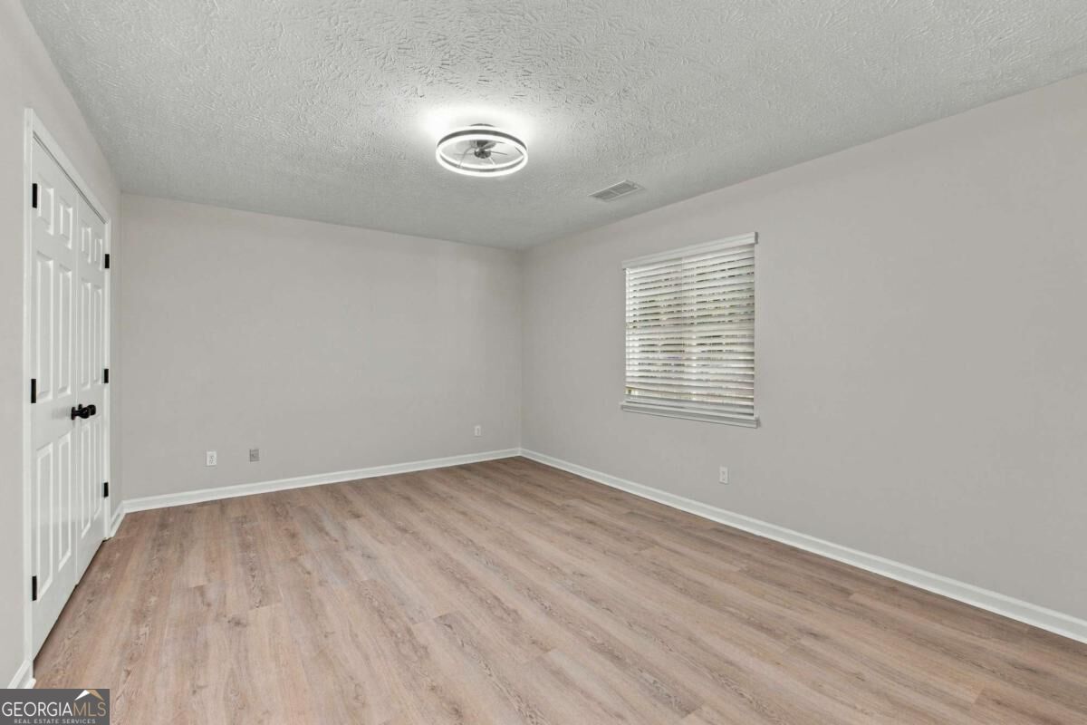 3900 Maple Wood Trail Property Photo 25