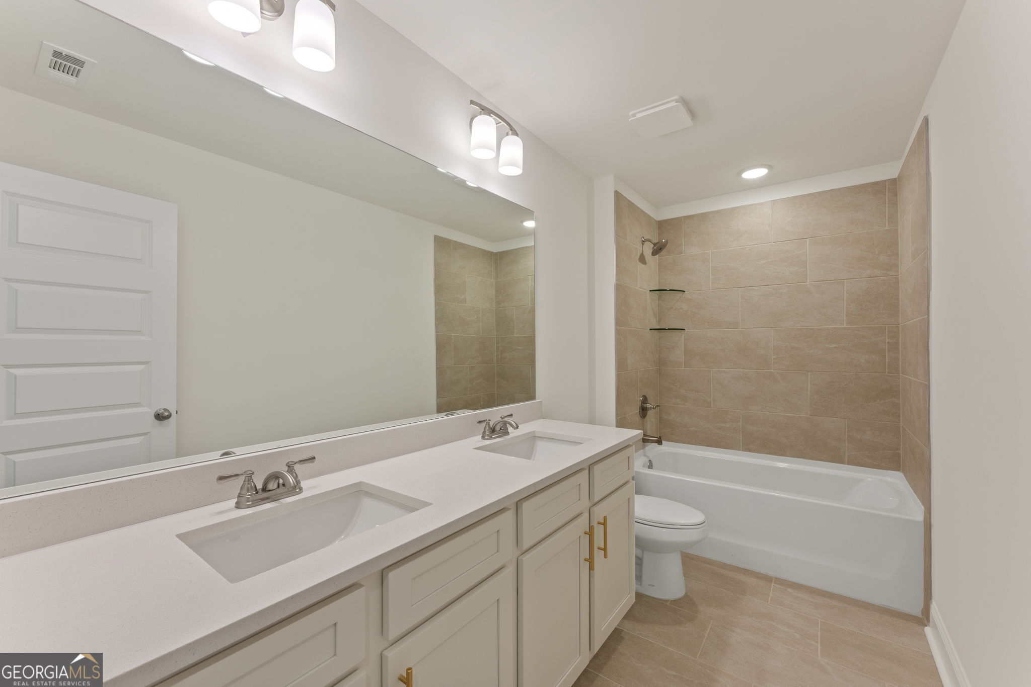 6057 Ruby Falls Way Property Photo 12