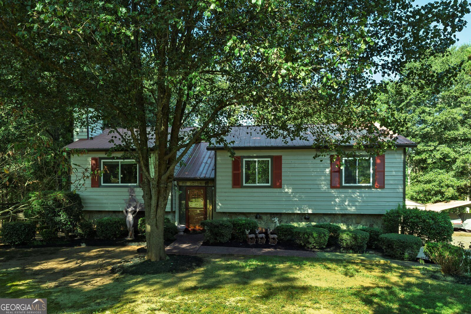 101 Holly Creek Court Property Photo 1