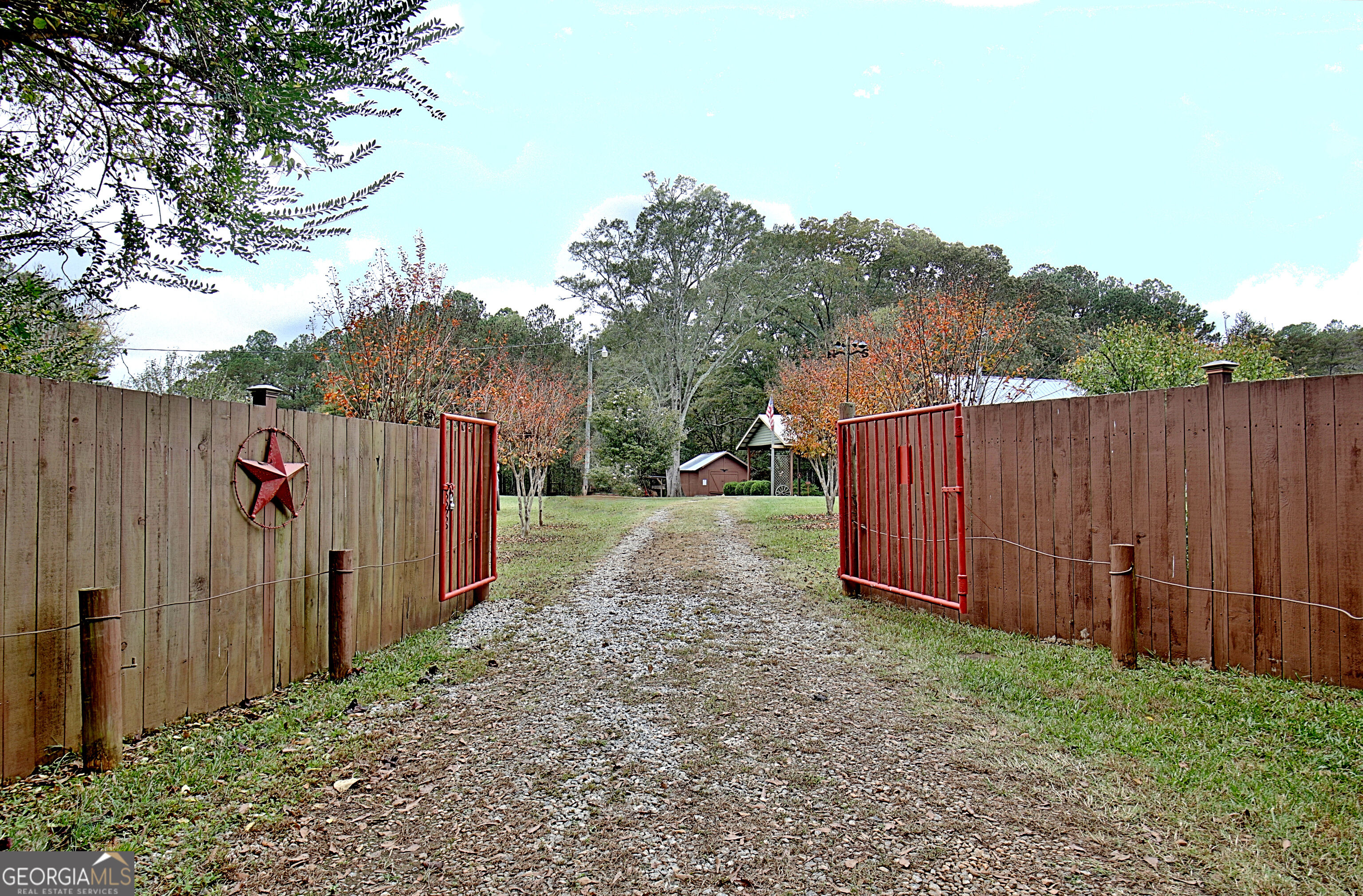 1311 Copeland Road Property Photo 2
