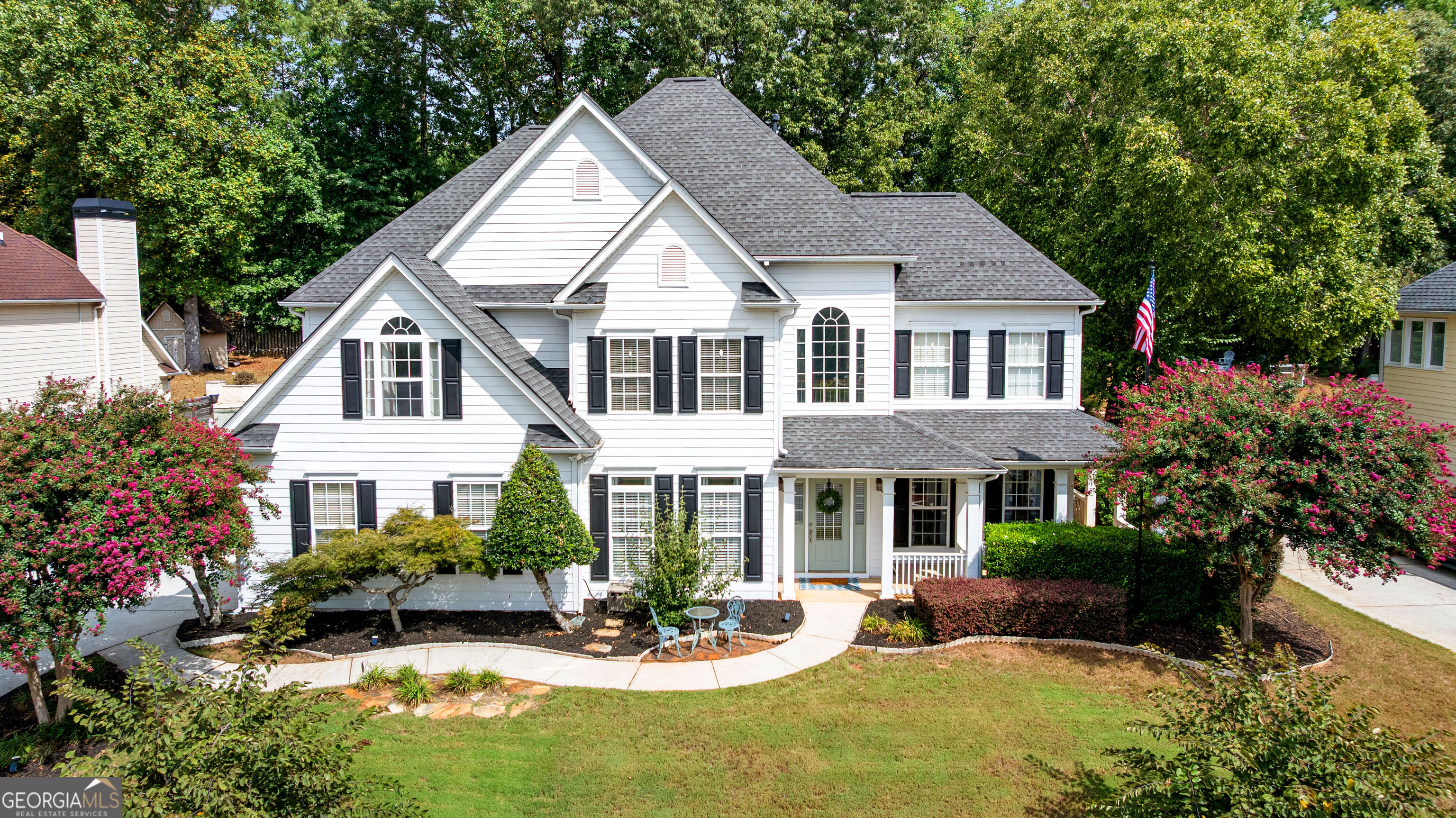 260 Lake Forest Drive Property Photo 1