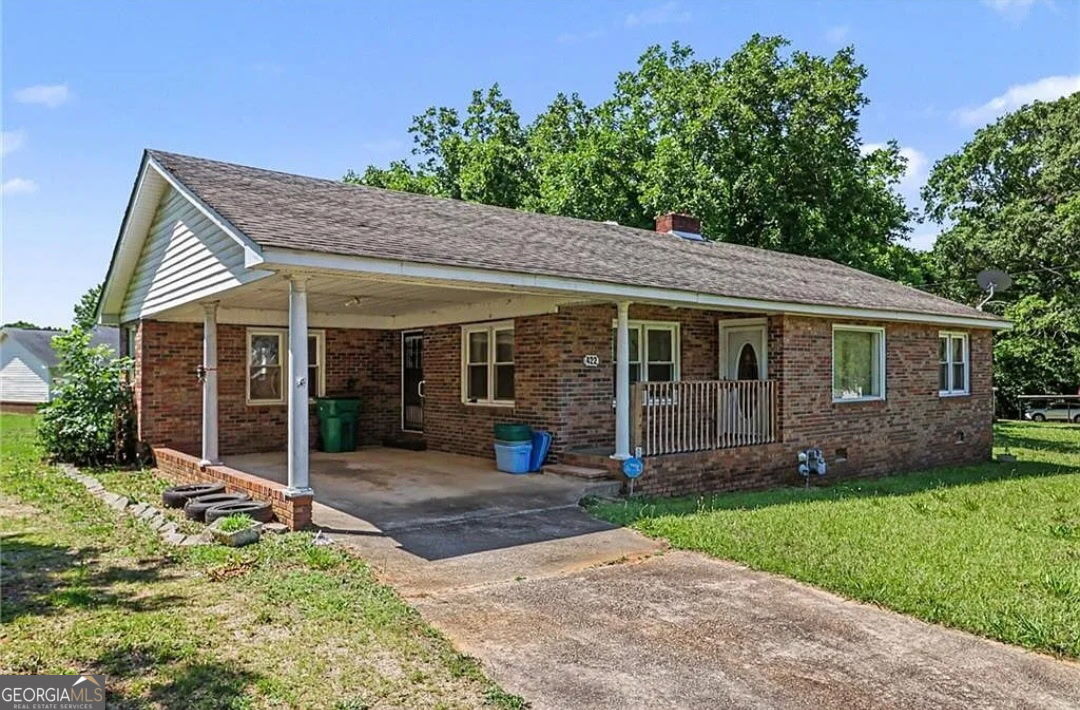 422 Bartson Street Property Photo 2