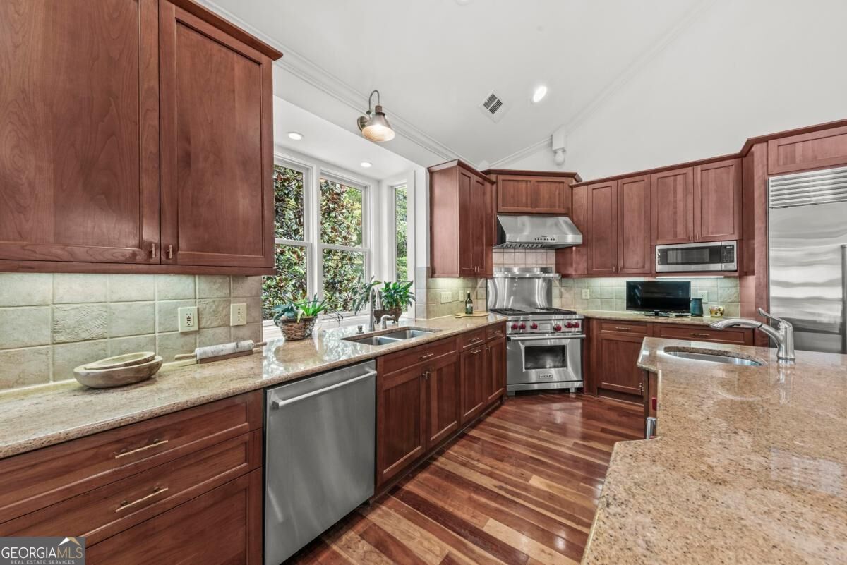 1041 Ruths Way Property Photo 31