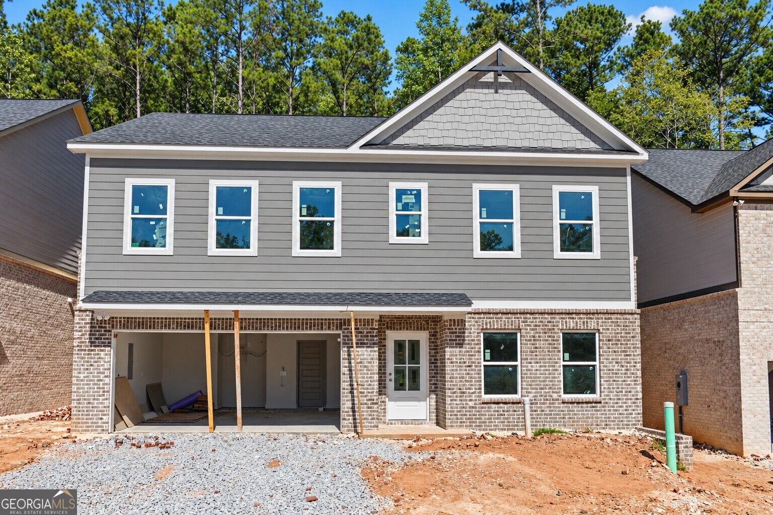 3105 Kentmere Way Property Photo 2
