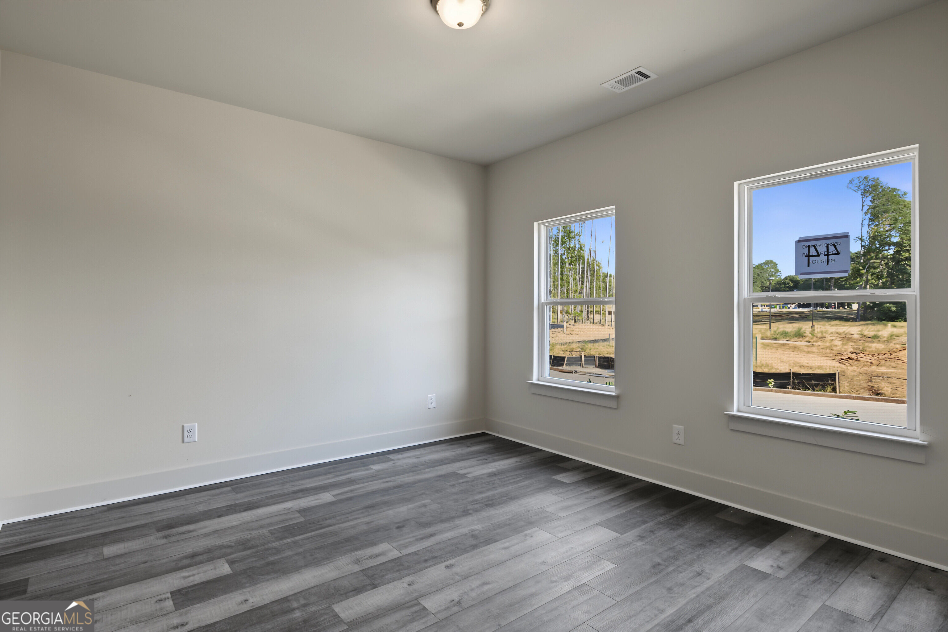 3105 Kentmere Way Property Photo 3