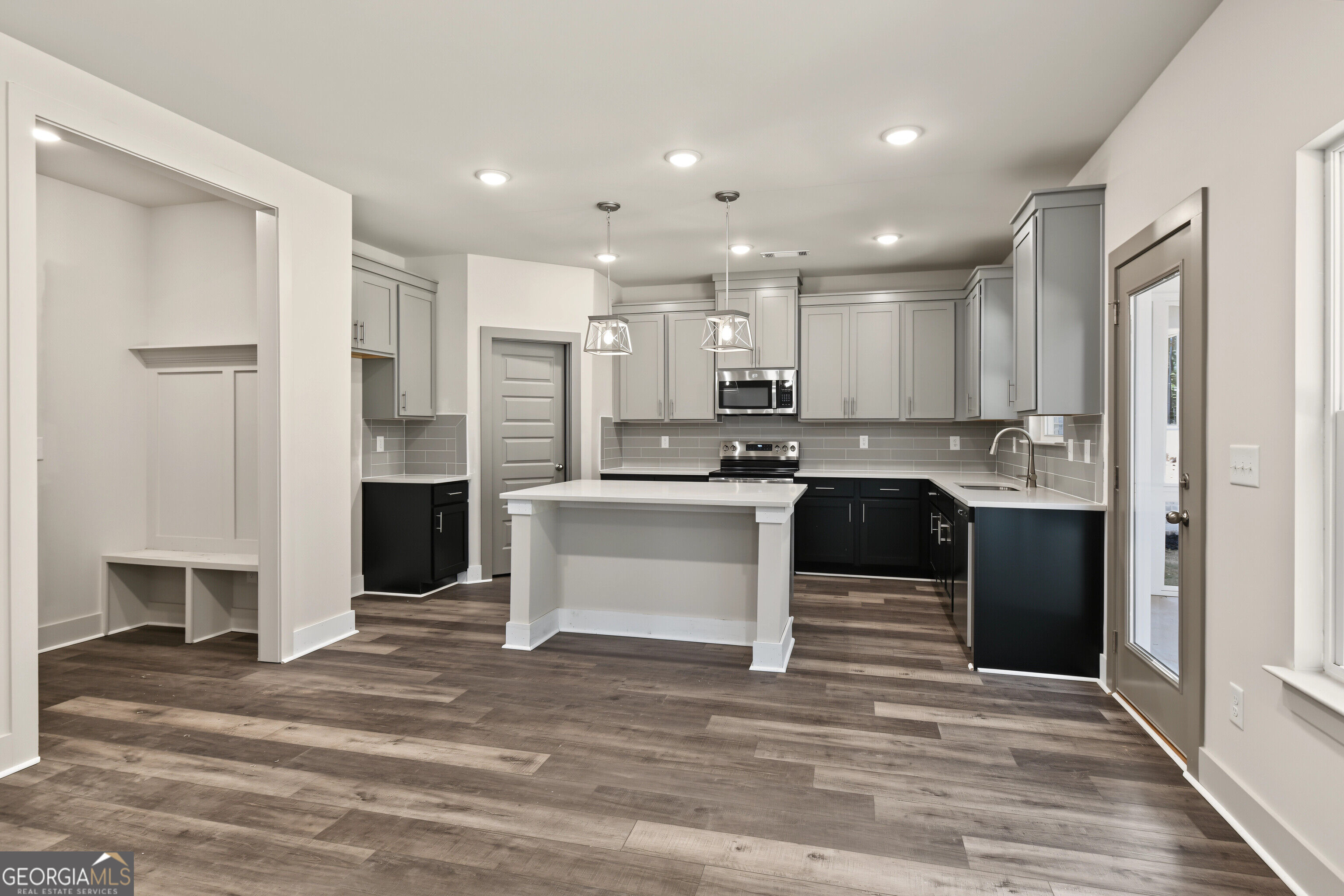 3105 Kentmere Way Property Photo 6