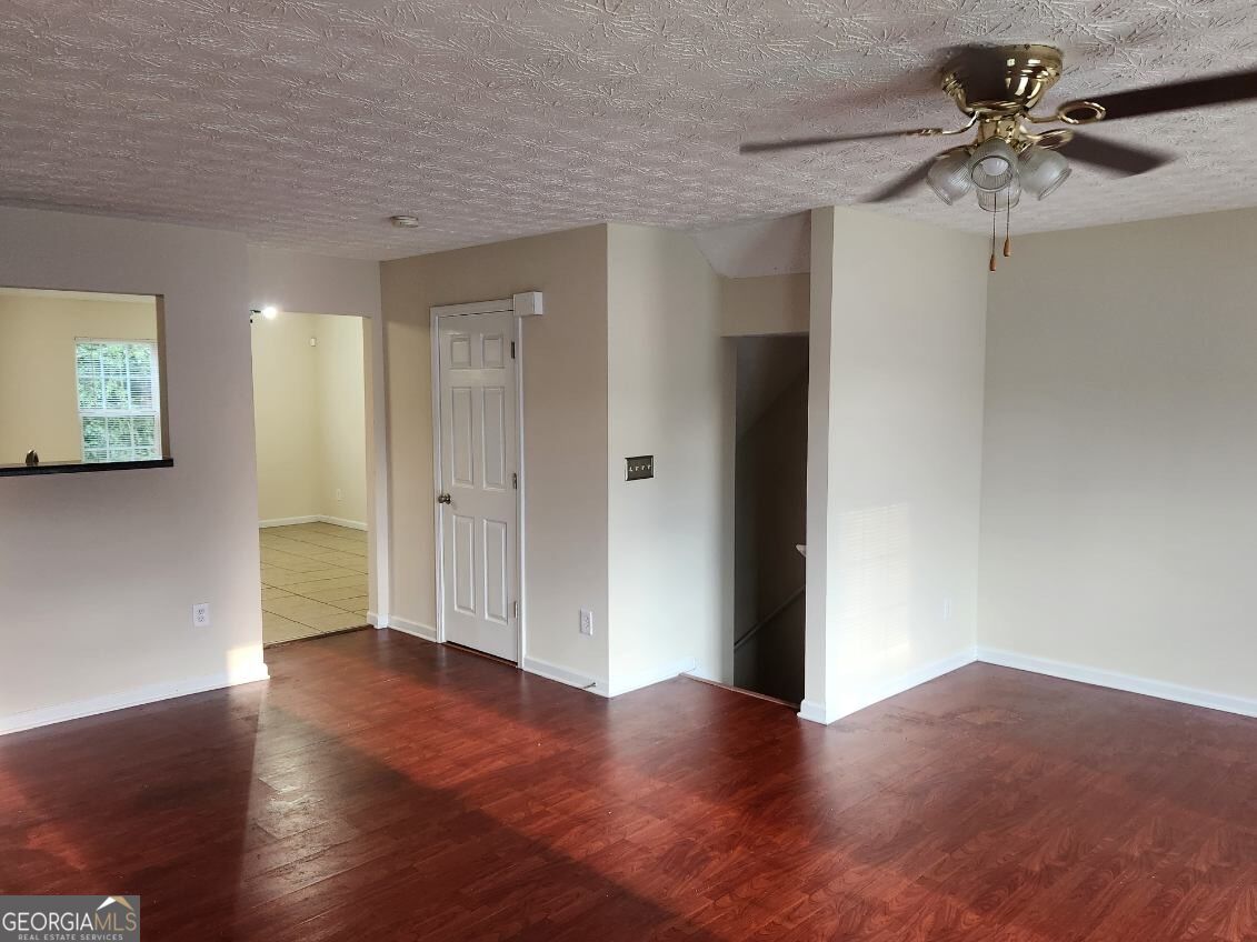 1736 Redan E Property Photo 9