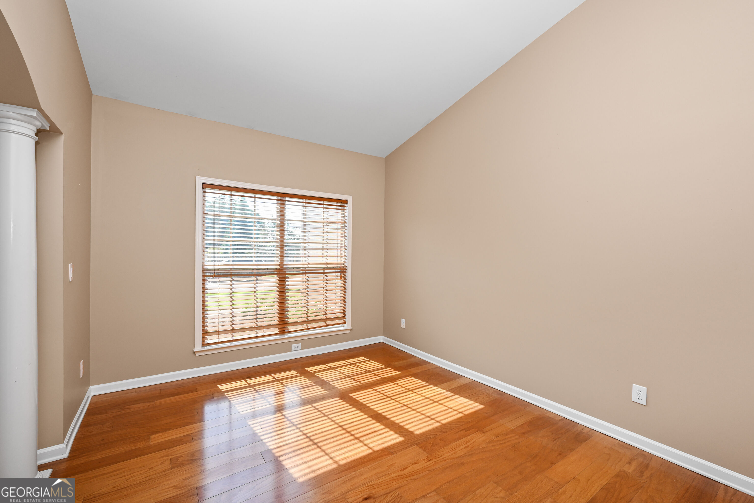 317 Granite Way Property Photo 5