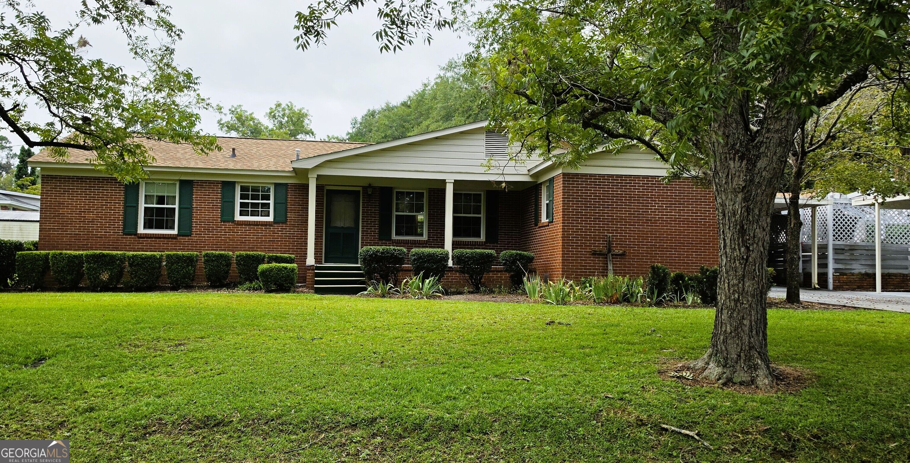 555 Mulberry Street Property Photo 1