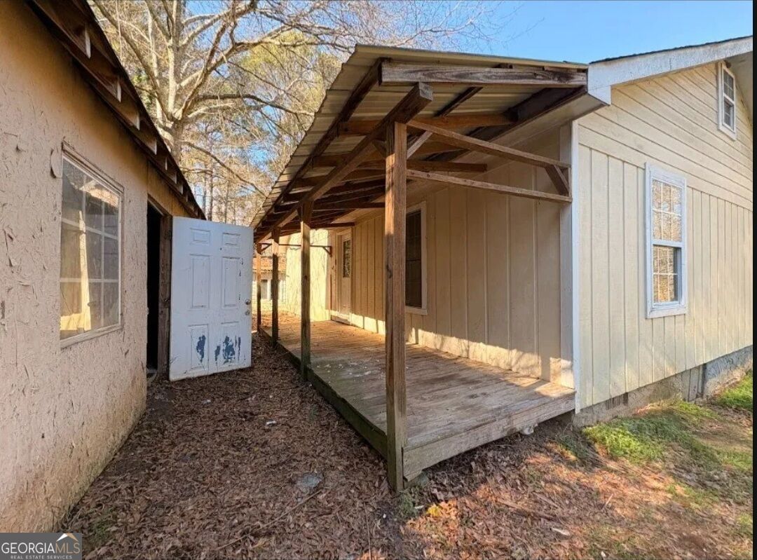17 Collins Road Property Photo 6