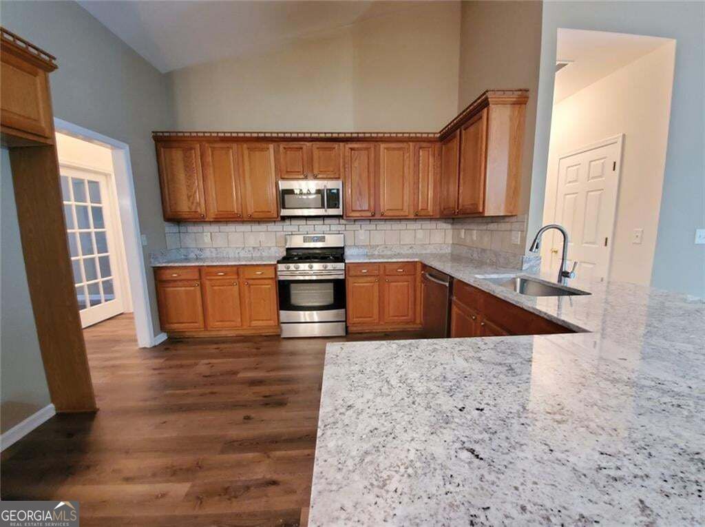 3878 Hannahberry Place Property Photo 8