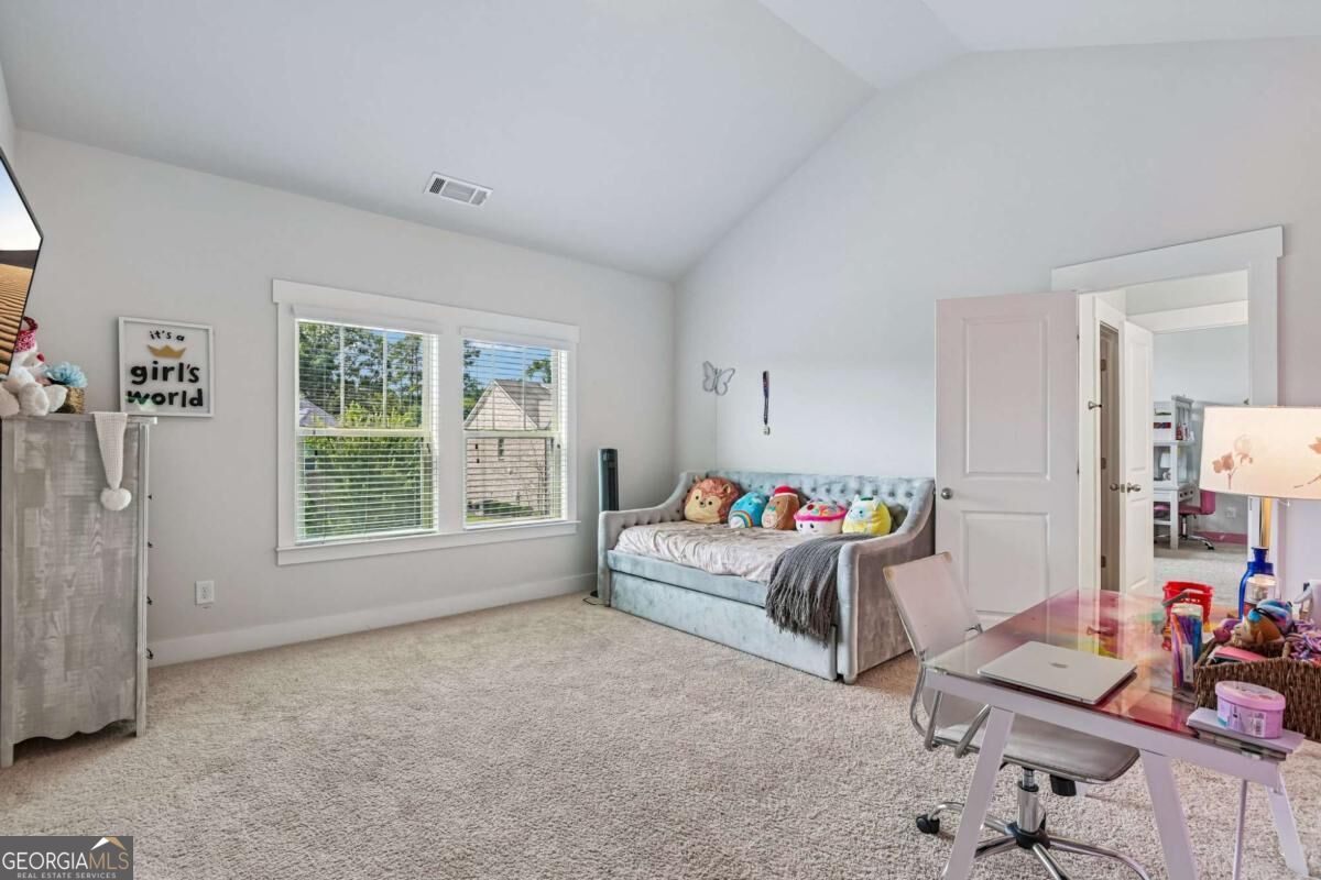 606 Taymack W Property Photo 35