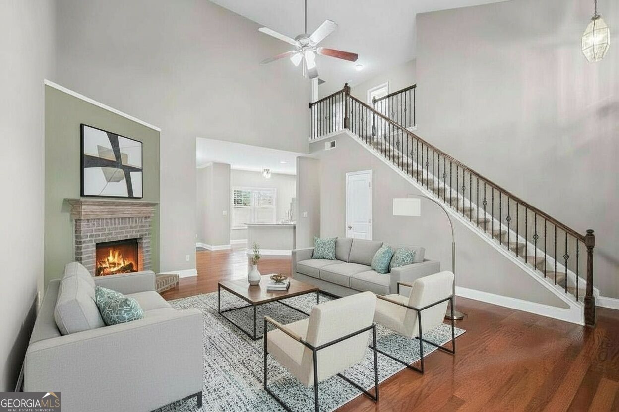 11 Spring Folly Nw Property Photo 6