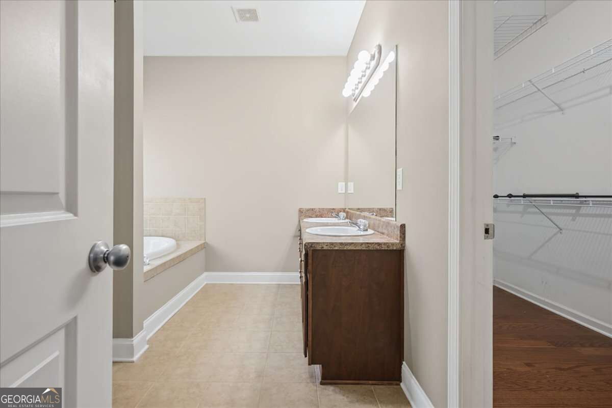 11 Spring Folly Nw Property Photo 20