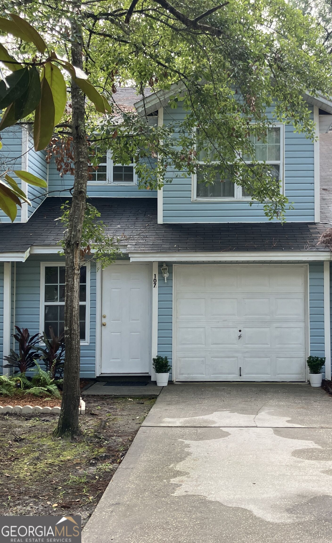 107 E Lakemont Drive Property Photo 1