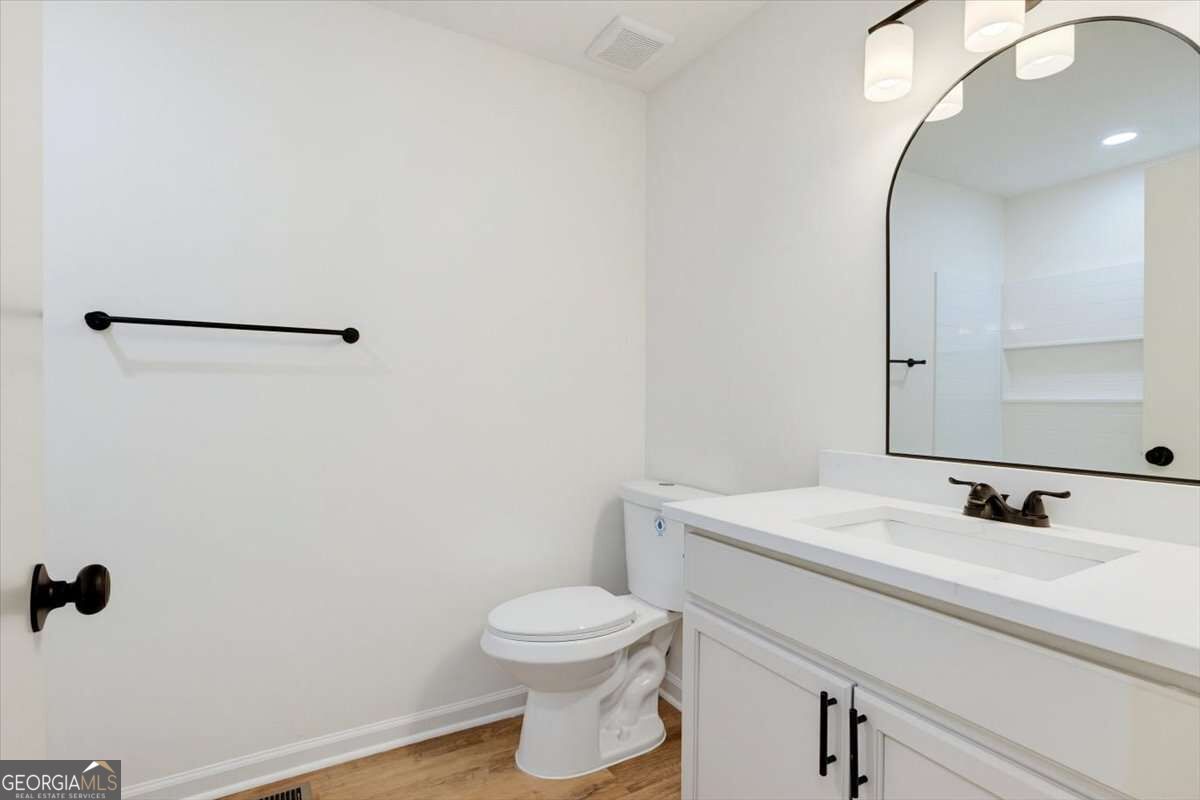 784 Hardy Way Property Photo 17