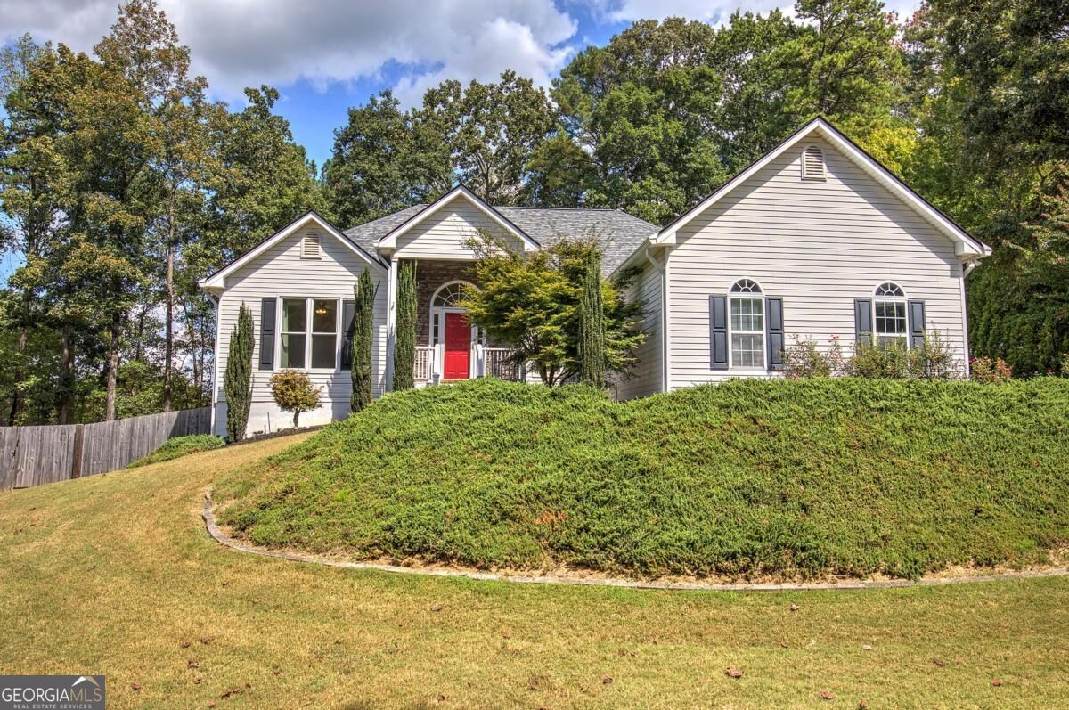 1082 Fieldstone Drive Property Photo 1