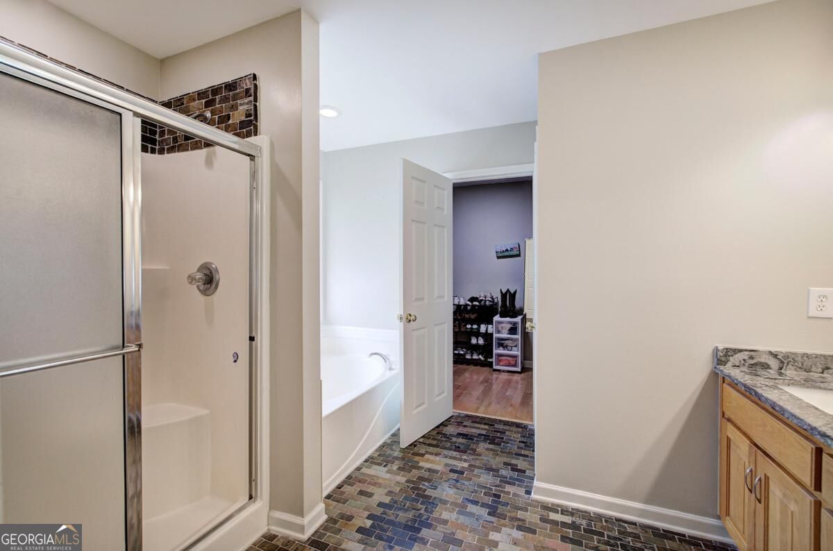 1082 Fieldstone Drive Property Photo 31