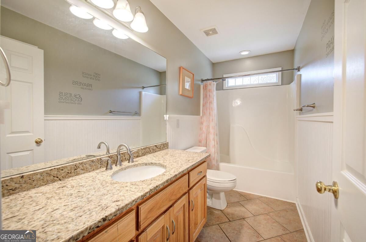 1082 Fieldstone Drive Property Photo 37